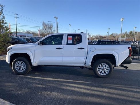 New 2026 Toyota Tacoma SR image 5