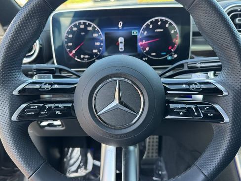 Used 2023 Mercedes-Benz C 300 Sedan image 21