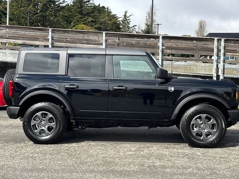 Used 2025 Ford Bronco Big Bend image 3