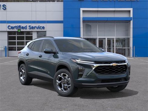 New 2026 Chevrolet Trax LT image 7