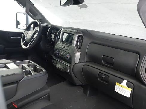 New 2026 Chevrolet Silverado 2500 Custom w/ Custom Value Package AWD/4WD image 29