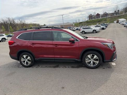 Used 2023 Subaru Ascent Premium w/ Convenience Package image 6