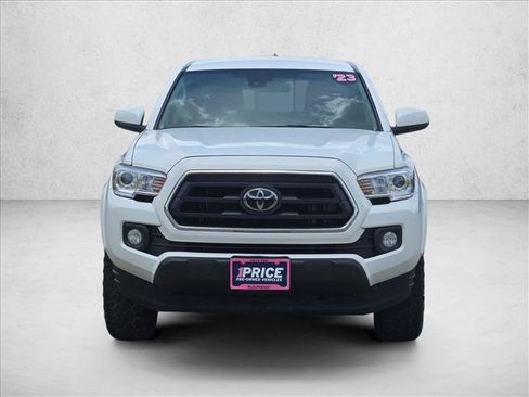 Used 2023 Toyota Tacoma SR5 RWD image 2