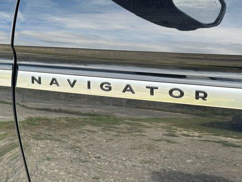 New 2026 Lincoln Navigator Reserve AWD/4WD image 30