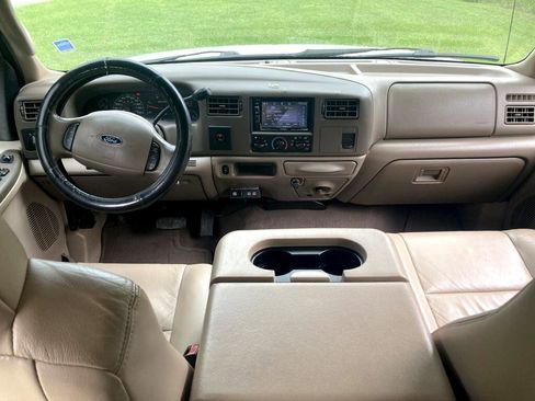 Used 2004 Ford F350 Lariat image 16