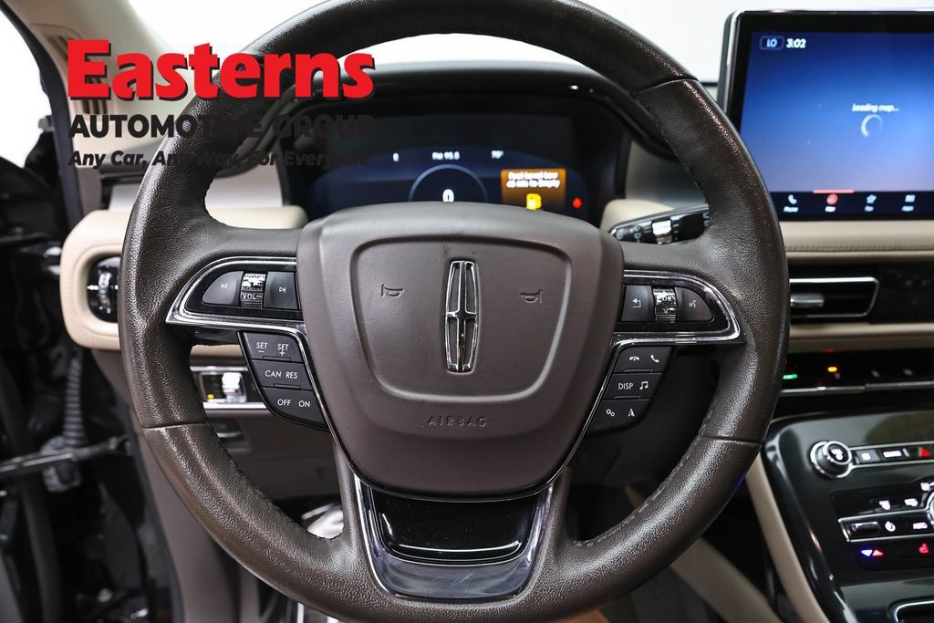 Used 2022 Lincoln Nautilus AWD w/ Premium Package image 12