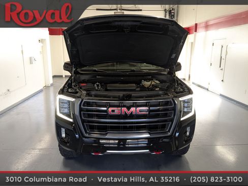Used 2023 GMC Yukon AT4 w/ AT4 Premium Package image 28