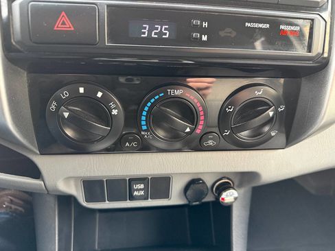 Used 2012 Toyota Tacoma 4x4 Double Cab w/ SR5 Pkg image 44