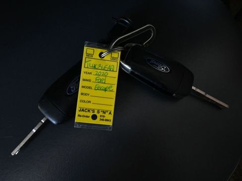 Used 2020 Ford Escape S image 22