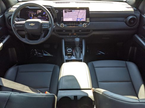 Used 2025 Chevrolet Colorado W/T image 16