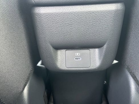 New 2025 Nissan Versa SV w/ Trunk Package image 12