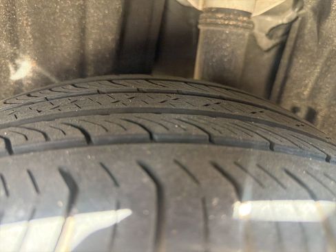 Used 2025 Toyota Camry SE w/ Convenience Package image 23