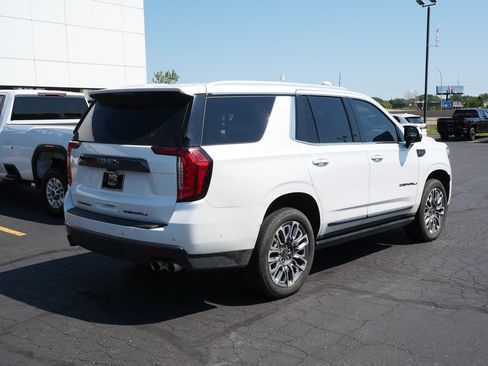 Used 2023 GMC Yukon Denali Ultimate w/ LPO, Floor Liner Package AWD/4WD image 7