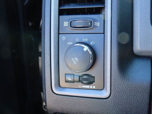 Used 2018 RAM 1500 Express w/ Black Ram 1500 Express Group image 26