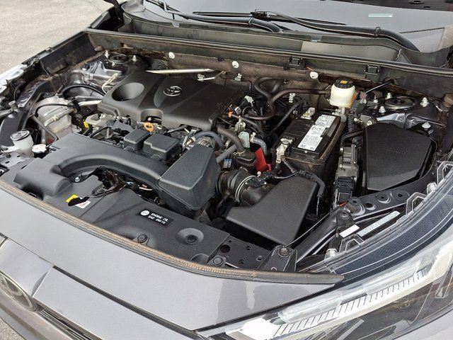 Used 2023 Toyota RAV4 LE FWD image 31