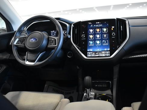 Used 2024 Subaru Ascent Premium w/ Convenience Package image 18