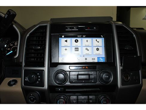 Used 2018 Ford F150 Lariat image 32