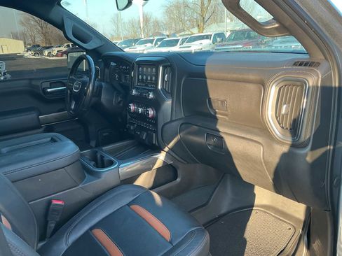 Used 2021 GMC Sierra 1500 AT4 w/ AT4 Premium Package image 24