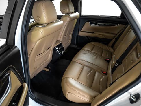Used 2018 Cadillac XTS Platinum FWD image 37