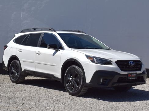 Used 2020 Subaru Outback Onyx Edition XT w/ Popular Package #2 image 1