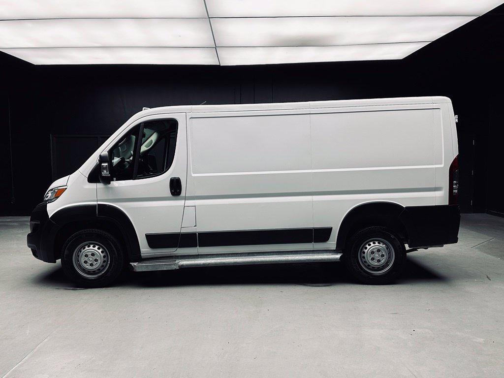 Used 2025 RAM ProMaster 2500 w/ U-Haul Equipment Group FWD image 3