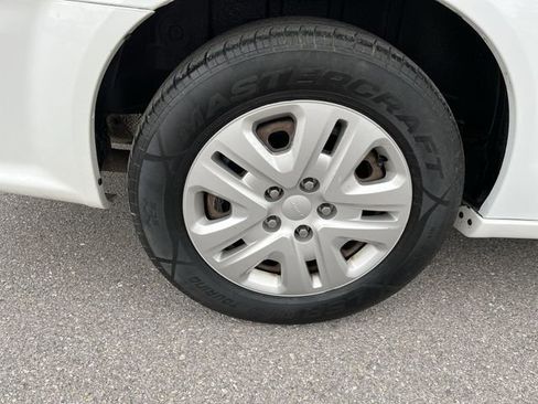 Used 2017 Dodge Grand Caravan SE image 20