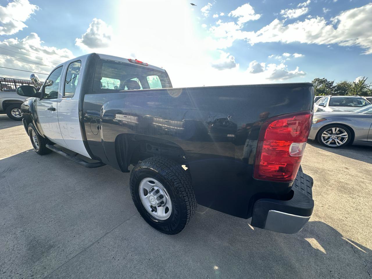 Used 2009 Chevrolet Silverado 2500 W/T RWD image 3