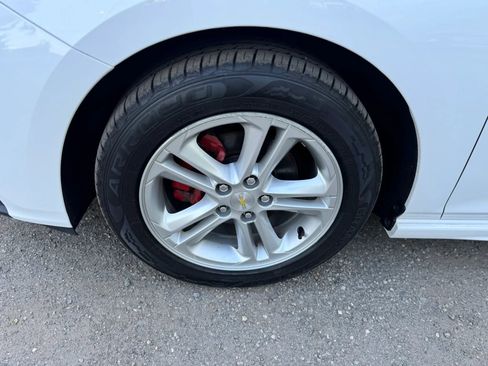 Used 2016 Chevrolet Cruze LT w/ RS Package FWD image 9