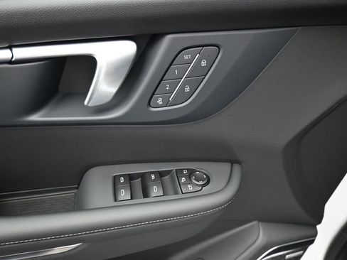 New 2026 Buick Enclave Preferred w/ Power Package image 11