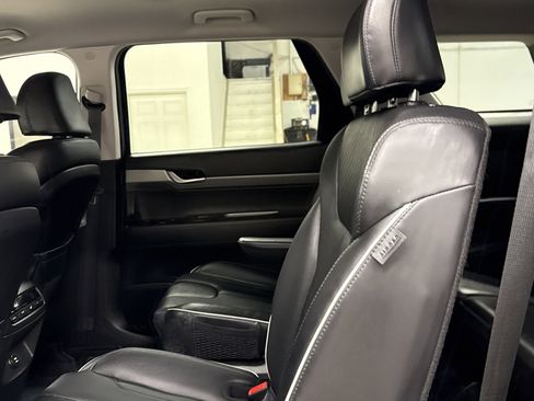Used 2023 Hyundai Palisade SEL image 11