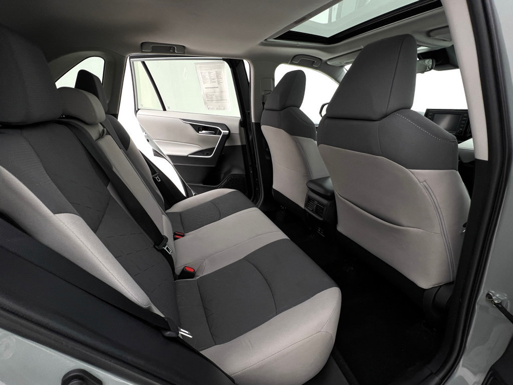 Used 2022 Toyota RAV4 XLE w/ Convenience Package AWD/4WD image 14