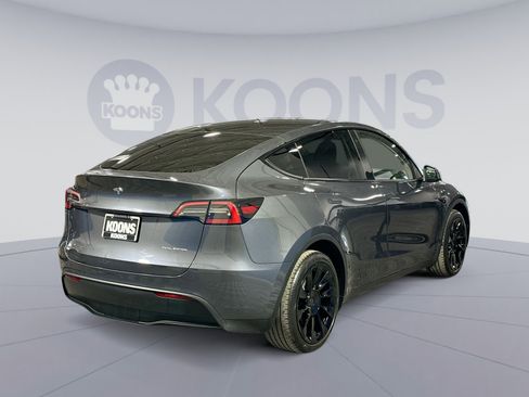 Used 2023 Tesla Model Y Long Range image 7