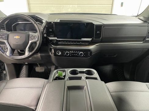 Used 2024 Chevrolet Silverado 1500 LT AWD/4WD image 13