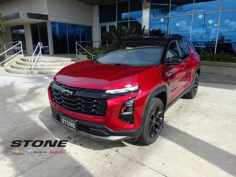 New 2026 Chevrolet Equinox LT w/ Convenience Package II image 3