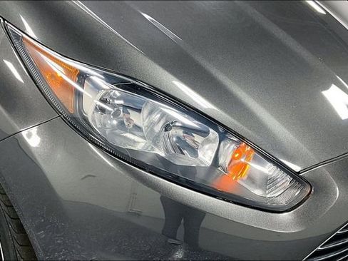 Used 2019 Ford Fiesta SE w/ Equipment Group 202A image 27