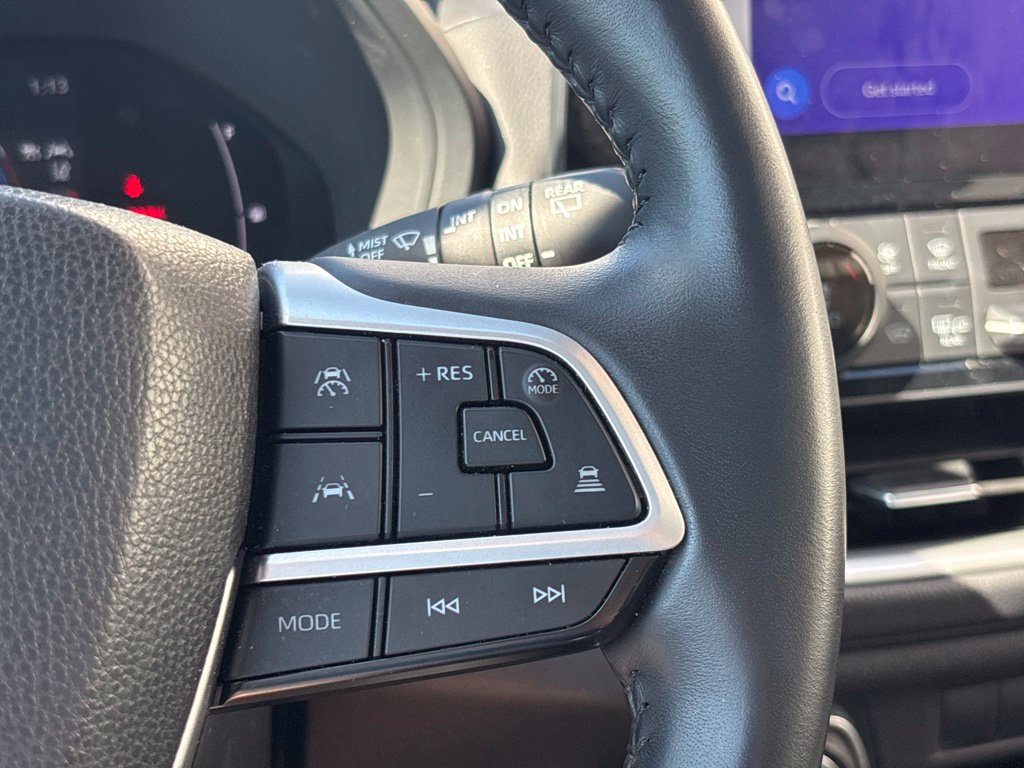 Used 2025 Toyota Grand Highlander FWD image 23