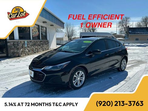 Used 2019 Chevrolet Cruze LT w/ Convenience Package image 1