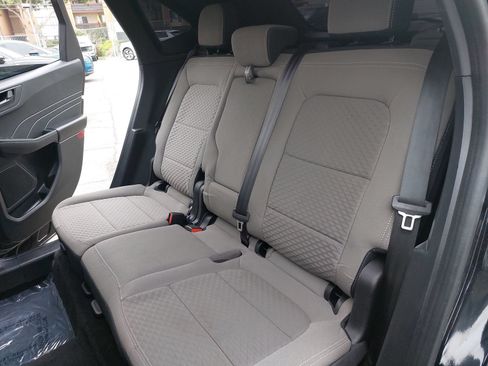 Used 2022 Ford Escape SE w/ SE Sport Appearance Package FWD image 13