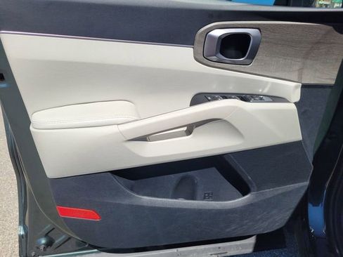 Used 2023 Kia Sorento X-Line EX image 22