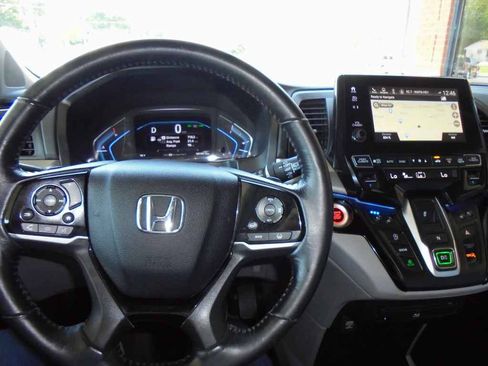 Used 2019 Honda Odyssey Elite image 6