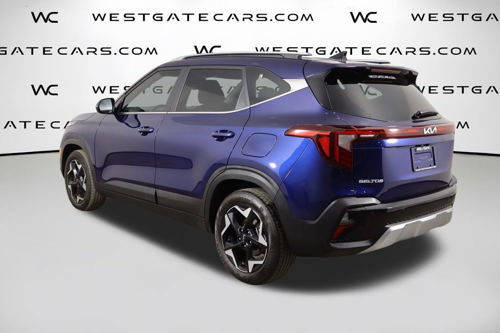 Used 2025 Kia Seltos EX FWD image 45