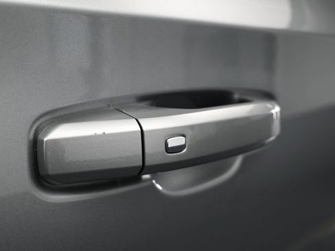 Used 2024 Chevrolet Tahoe RST w/ Luxury Package image 57