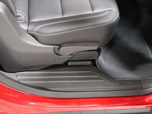 New 2025 Chevrolet Traverse LT w/ Enhanced Driving Package image 47