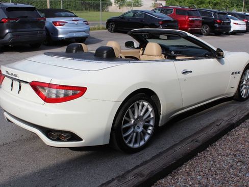 Used 2015 Maserati GranTurismo Convertible RWD image 6