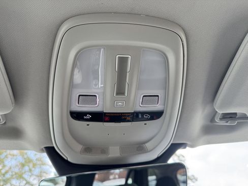 Used 2024 Volvo XC90 B6 Ultimate w/ Protection Package image 13