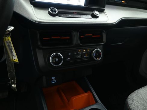 Certified 2023 Ford Maverick XLT image 16