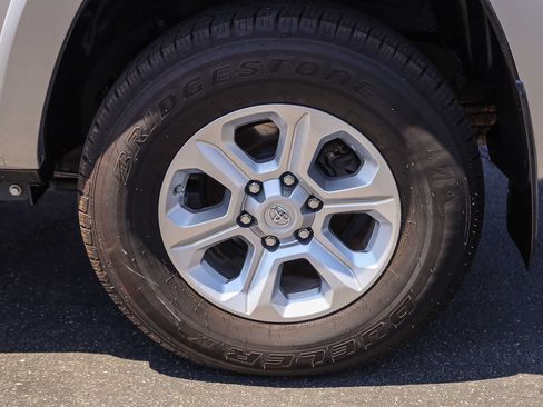 Certified 2019 Toyota 4Runner SR5 w/ Convenience Package RWD image 8