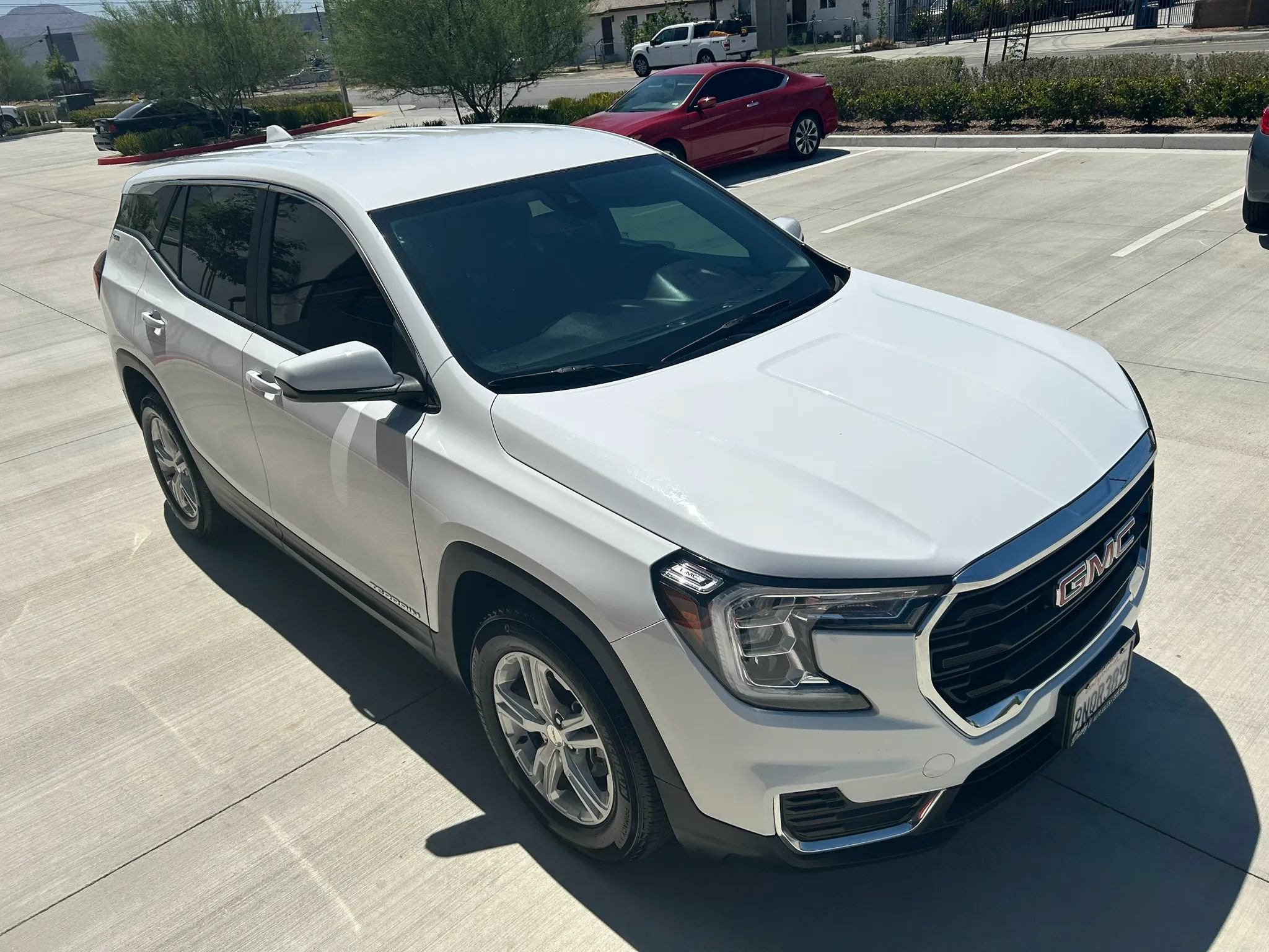 Used 2024 GMC Terrain SLE FWD image 10
