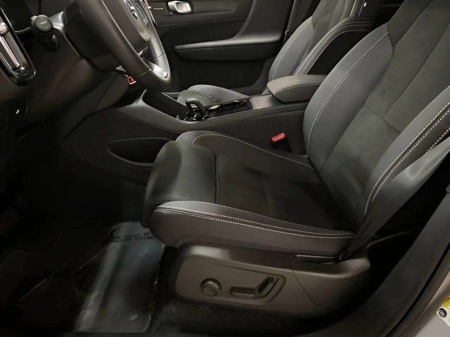 Used 2023 Volvo XC40 Recharge Ultimate AWD/4WD image 62