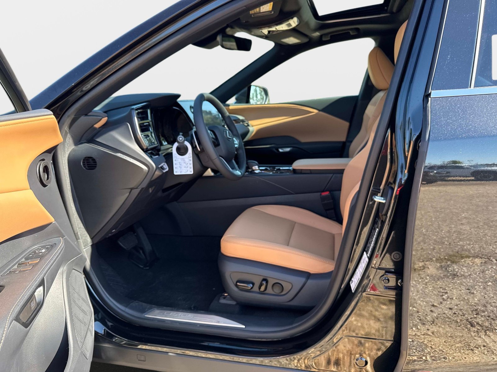 New 2026 Lexus RX 350 FWD image 16